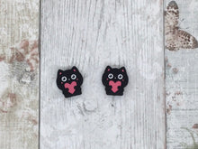 Load image into Gallery viewer, Black Cat with Heart Needle Stoppers