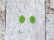 Load image into Gallery viewer, Leaf Needle Stoppers