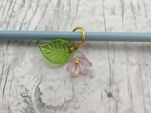 Load image into Gallery viewer, Delicate Flower Stitch Marker / Progress Keeper