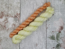 Load image into Gallery viewer, Gold Sparkle 50+20g Sock Set In Lemon and Orange Sorbet colours