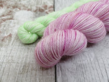 Load image into Gallery viewer, Gold Sparkle 50+20g Sock Set In Strawberry and Lime Sorbet colours