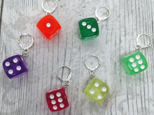 Load image into Gallery viewer, D6 Dice Stitch Marker / Progress Keeper