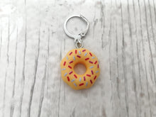Load image into Gallery viewer, Donut Stitch Marker / Progress Keeper
