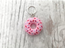 Load image into Gallery viewer, Donut Stitch Marker / Progress Keeper
