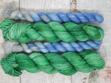 Load image into Gallery viewer, Grynbad Club - Crocodile Steak