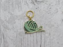 Load image into Gallery viewer, Green Yarn Ball Enamel Stitch Marker / Progress Keeper