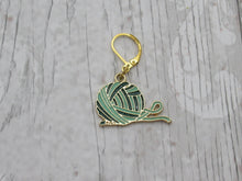 Load image into Gallery viewer, Green Yarn Ball Enamel Stitch Marker / Progress Keeper