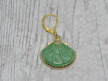 Load image into Gallery viewer, Shell Stitch Marker / Progress Keeper