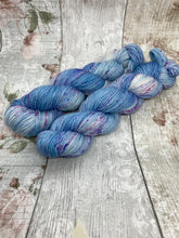Load image into Gallery viewer, High Twist Merino Nylon DK 100g skein in OOAK colourway