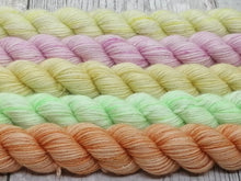 Load image into Gallery viewer, Gold Sparkle Mini Skein Set In Sorbet Colours