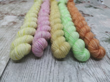 Load image into Gallery viewer, Gold Sparkle Mini Skein Set In Sorbet Colours