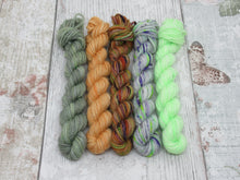 Load image into Gallery viewer, Silver Sparkle Mini Skeins in Hallowe&#39;en Colours
