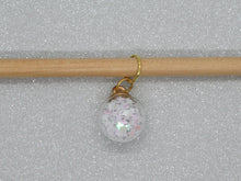Load image into Gallery viewer, Gold and White Star filled Bauble Stitch Marker / Progress Keeper