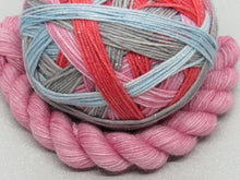 Load image into Gallery viewer, Deluxe Silver Sparkle Self Striping Yarn in Rocking Robin colourway with a coordinating mini skein