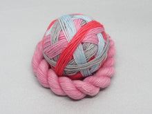 Load image into Gallery viewer, Gold Sparkle Self Striping Yarn in Rocking Robin colourway with a coordinating mini skein
